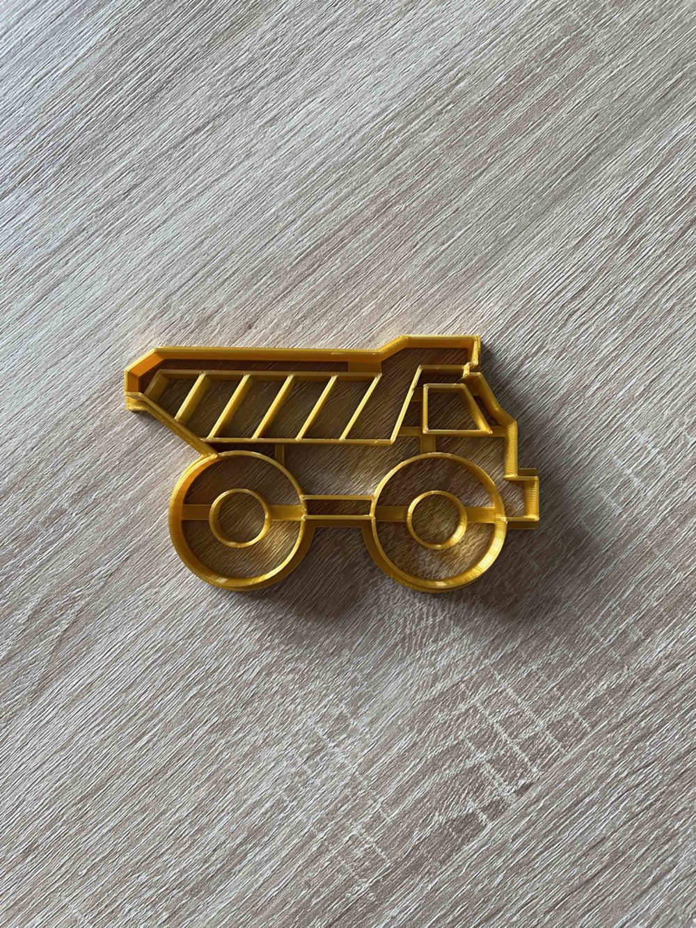 Nákladné auto - vykrajovátko